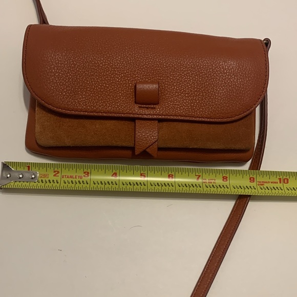 LUCKY BRAND CROSSBODY BAG - Picture 6 of 9